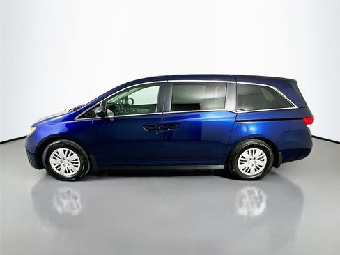 Used 2015 Honda Odyssey LX image 4