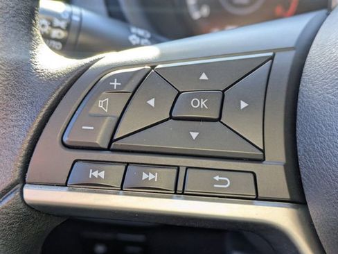 Used 2022 Nissan Kicks SV w/ Interior Electronics Package image 24