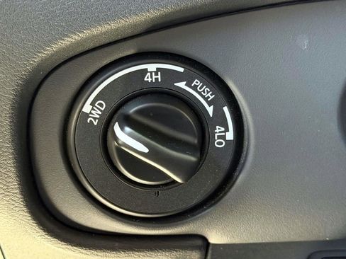 Used 2023 Nissan Frontier S w/ Technology Package AWD/4WD image 29