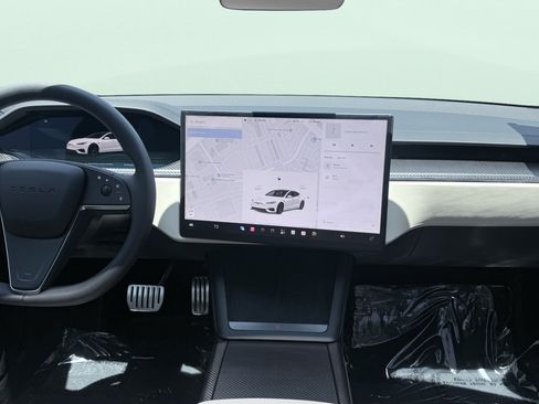 Used 2026 Tesla Model S Plaid AWD/4WD image 57