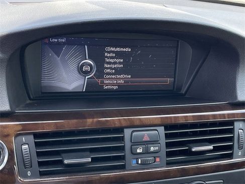 Used 2012 BMW 328i Convertible image 15