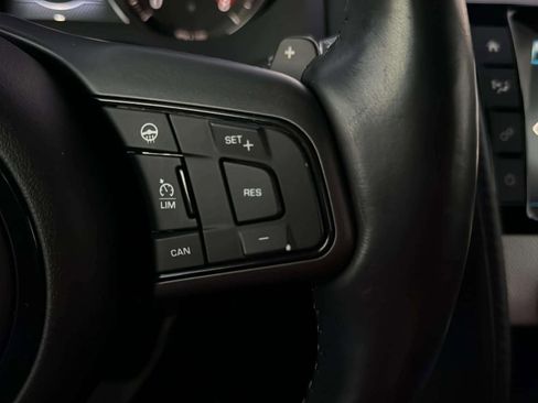 Used 2017 Jaguar F-TYPE Coupe image 26