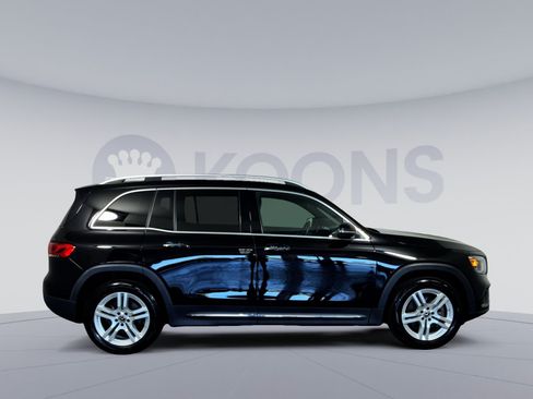 Used 2023 Mercedes-Benz GLB 250 4MATIC image 8