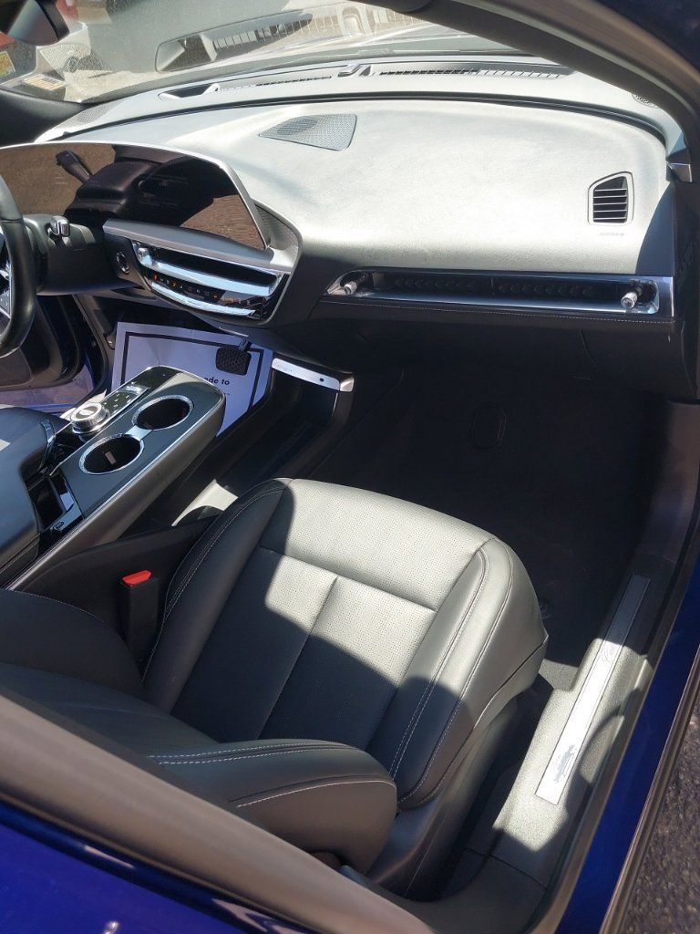 Used 2024 Cadillac Lyriq Luxury RWD image 13