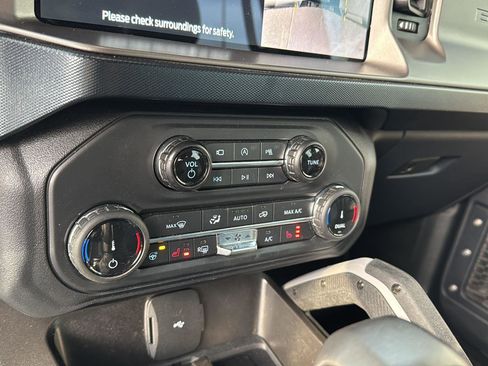 Used 2022 Ford Bronco Outer Banks image 22