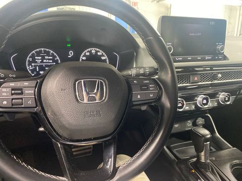 Used 2023 Honda Civic Sport image 5