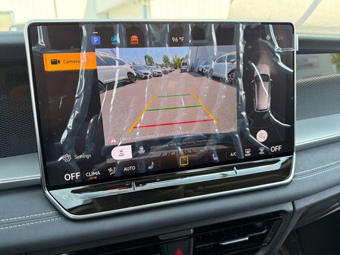 New 2026 Volkswagen Tiguan SE AWD/4WD image 26