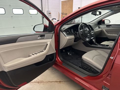 Used 2019 Hyundai Sonata SEL FWD image 9