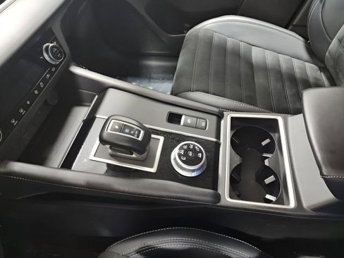 Used 2024 Mitsubishi Outlander SE Black Edition AWD/4WD image 33