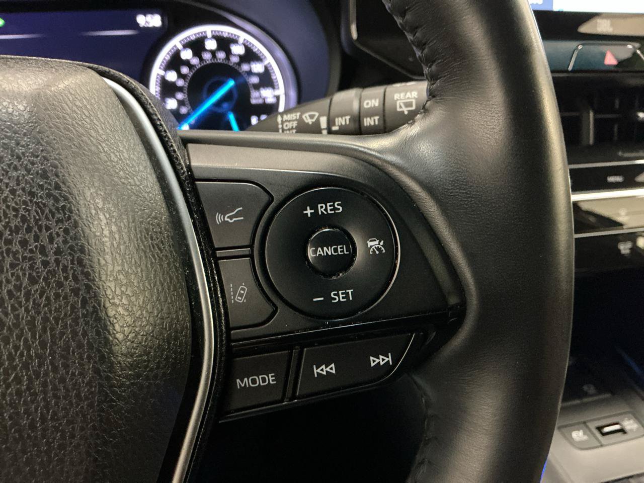 Used 2021 Toyota Venza XLE w/ Softex Package AWD/4WD image 24