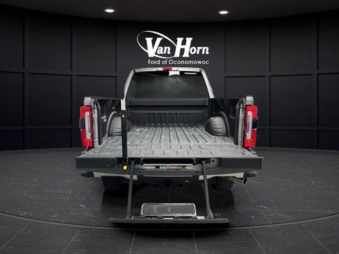 Used 2024 Ford F350 Platinum w/ FX4 Off-Road Package AWD/4WD image 9