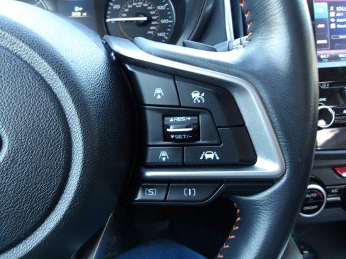 Used 2020 Subaru Crosstrek 2.0i Premium w/ Moonroof Package 2 image 17