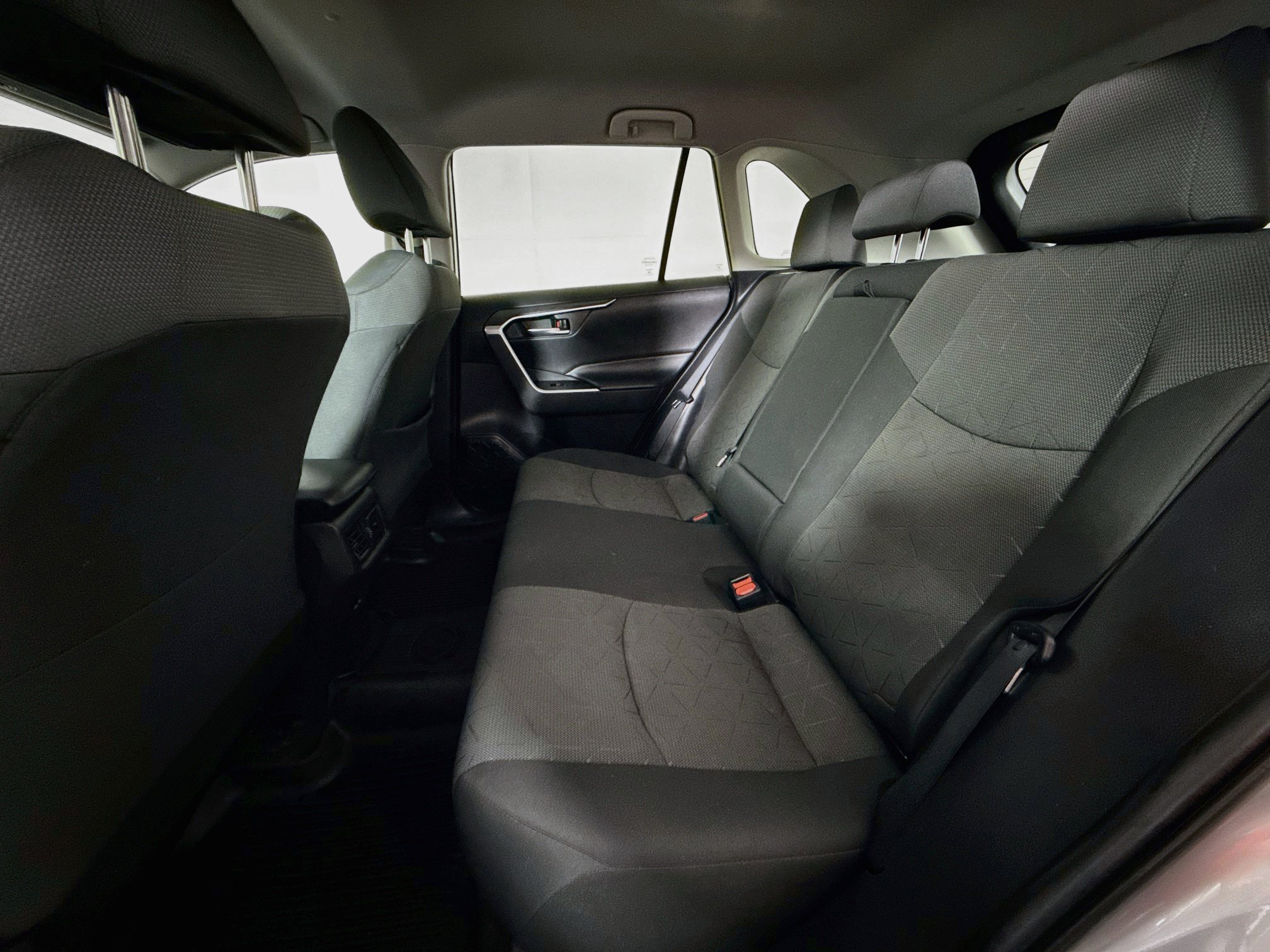 Used 2022 Toyota RAV4 XLE AWD/4WD image 21