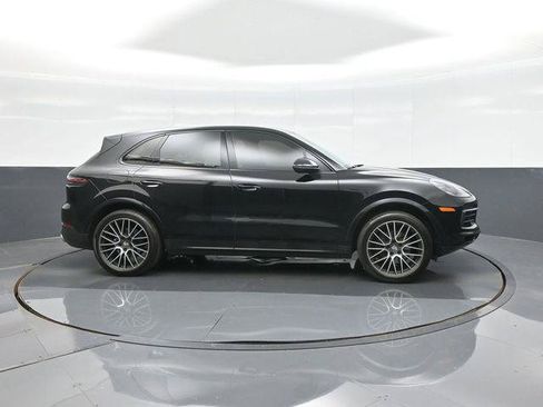 Used 2020 Porsche Cayenne AWD/4WD image 8