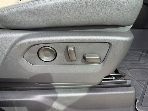 Certified 2024 Chevrolet Silverado 2500 ZR2 w/ Technology Package image 17