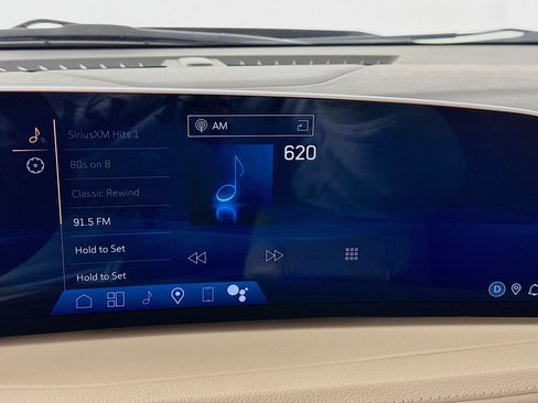 Used 2025 Cadillac XT4 Premium Luxury image 17