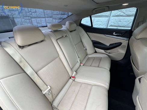 Used 2017 Nissan Maxima 3.5 SL FWD image 43