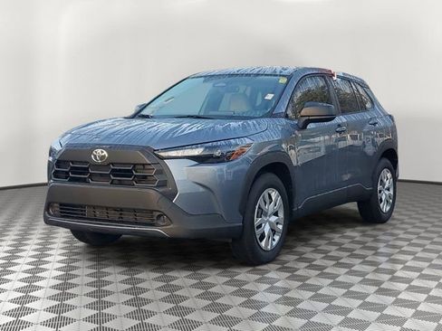 Used 2026 Toyota Corolla Cross L image 3