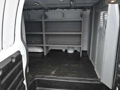 Used 2020 Chevrolet Express 2500 image 17