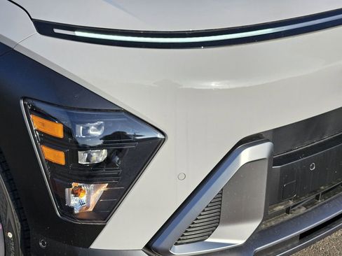New 2026 Hyundai Kona Limited FWD image 8