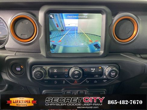 Used 2021 Jeep Gladiator Mojave image 23