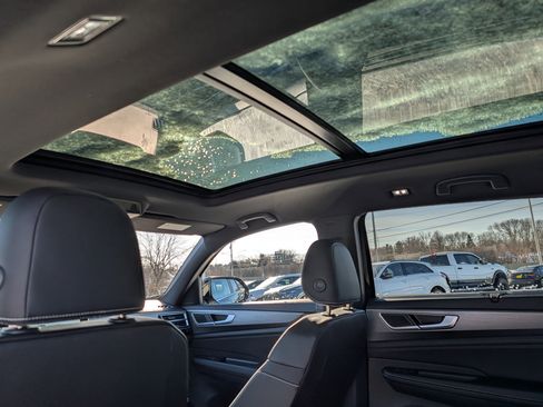 New 2026 Volkswagen Atlas Cross Sport SE image 9