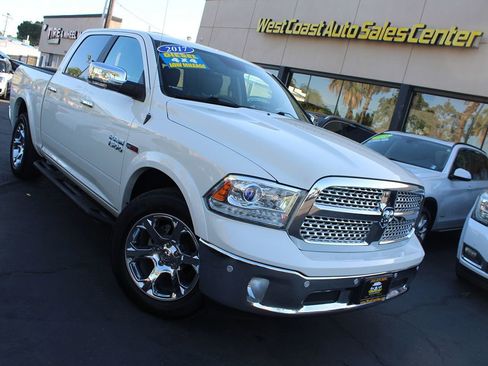 Used 2017 RAM 1500 Laramie w/ Convenience Group AWD/4WD image 37