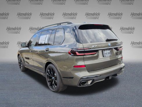 Used 2026 BMW X7 xDrive40i image 9