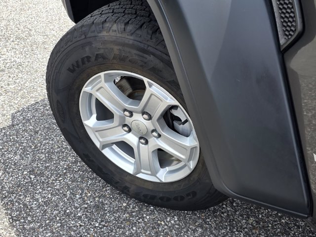 Used 2018 Jeep Wrangler Unlimited Sport S AWD/4WD image 29