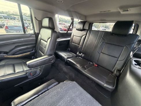 Used 2017 GMC Yukon XL Denali w/ Open Road Package AWD/4WD image 12