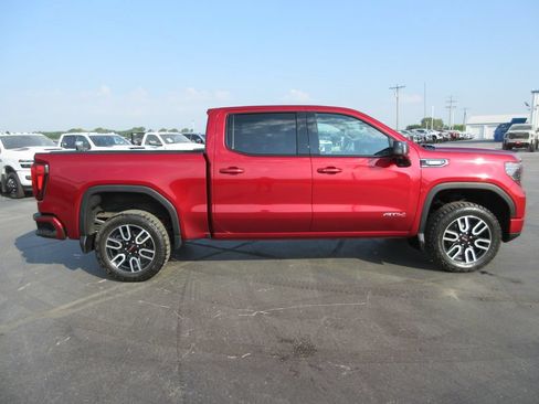 Certified 2023 GMC Sierra 1500 AT4 w/ Technology Package AWD/4WD image 5