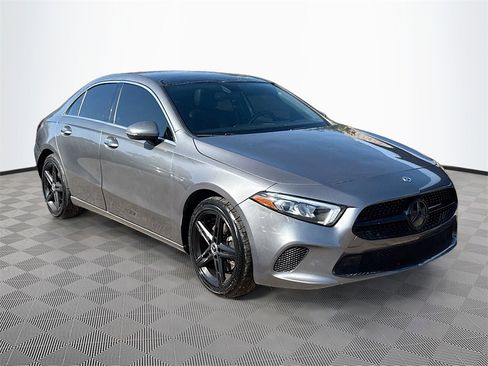 Used 2019 Mercedes-Benz A 220 4MATIC w/ Premium Package image 2