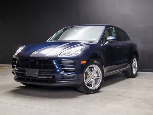 Certified 2020 Porsche Macan AWD/4WD image 1