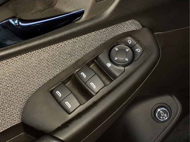 Used 2025 Chevrolet TrailBlazer LT w/ Convenience Package AWD/4WD image 16