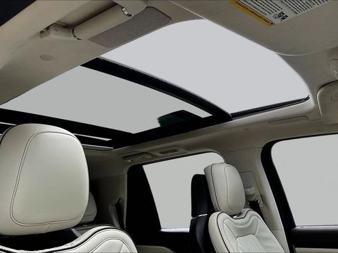 Used 2022 Lincoln Navigator Black Label AWD/4WD image 28