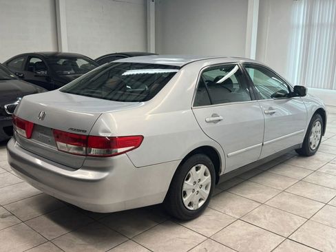 Used 2004 Honda Accord LX image 9