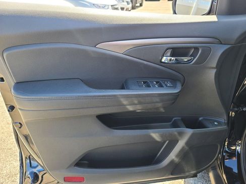 Used 2022 Honda Pilot Sport image 10