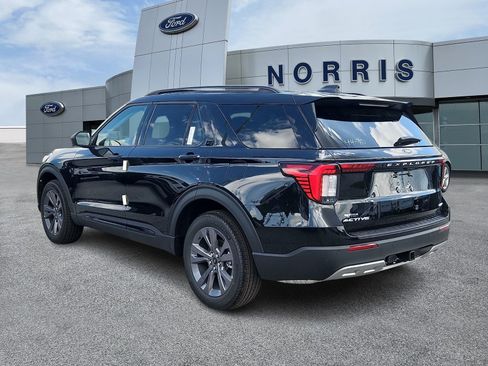 New 2026 Ford Explorer Active w/ Active Comfort Package AWD/4WD image 3