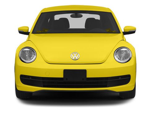Used 2013 Volkswagen Beetle 2.5 FWD image 4