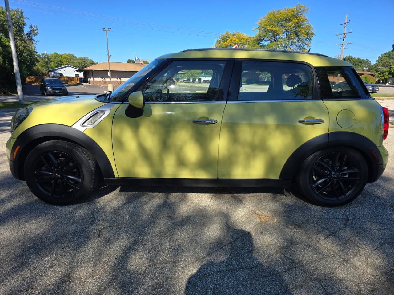 Used 2012 MINI Cooper Countryman FWD image 4
