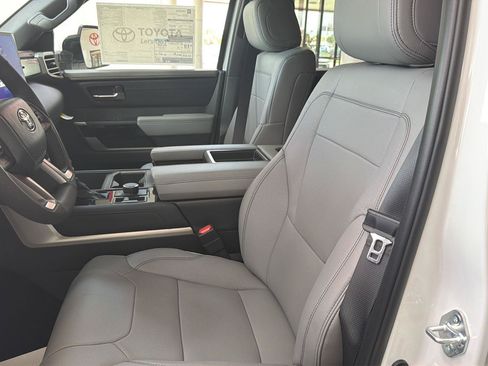 New 2026 Toyota Tundra Limited AWD/4WD image 13