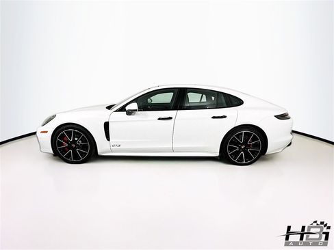 Used 2020 Porsche Panamera GTS image 9