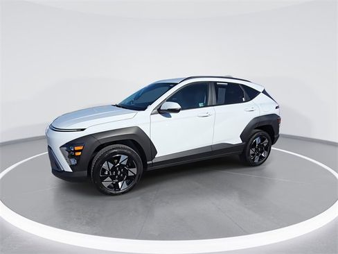 Certified 2025 Hyundai Kona SEL image 4