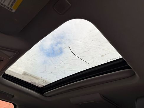 Used 2017 Cadillac Escalade ESV Luxury image 8