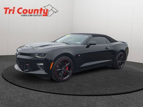 Used 2016 Chevrolet Camaro SS RWD image 3