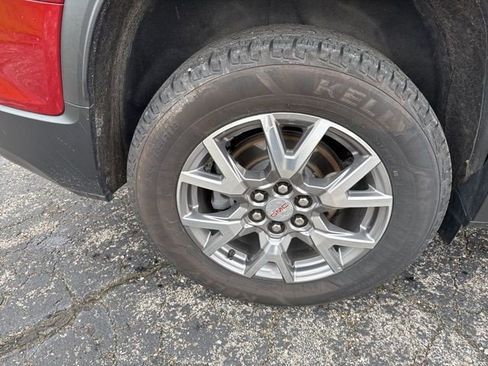 Certified 2021 GMC Acadia SLT w/ Technology Package image 10