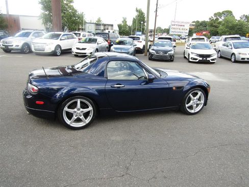 Used 2007 MAZDA MX-5 Miata Touring w/ Interior Trim Pkg image 10