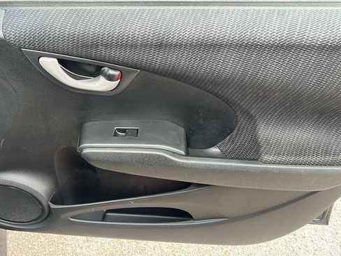 Used 2013 Honda Fit Sport image 23