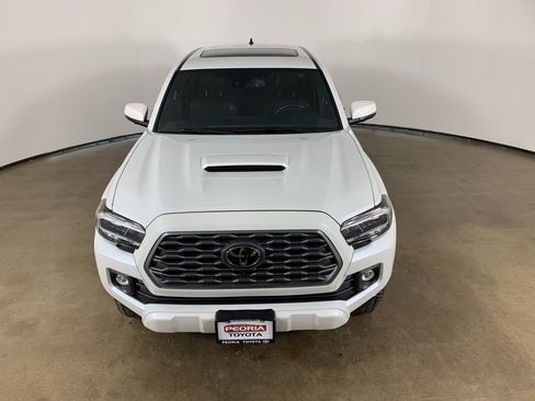 Used 2021 Toyota Tacoma TRD Sport w/ TRD Premium Sport Package image 5