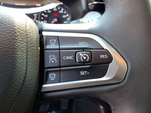 Used 2025 Jeep Compass Limited AWD/4WD image 21
